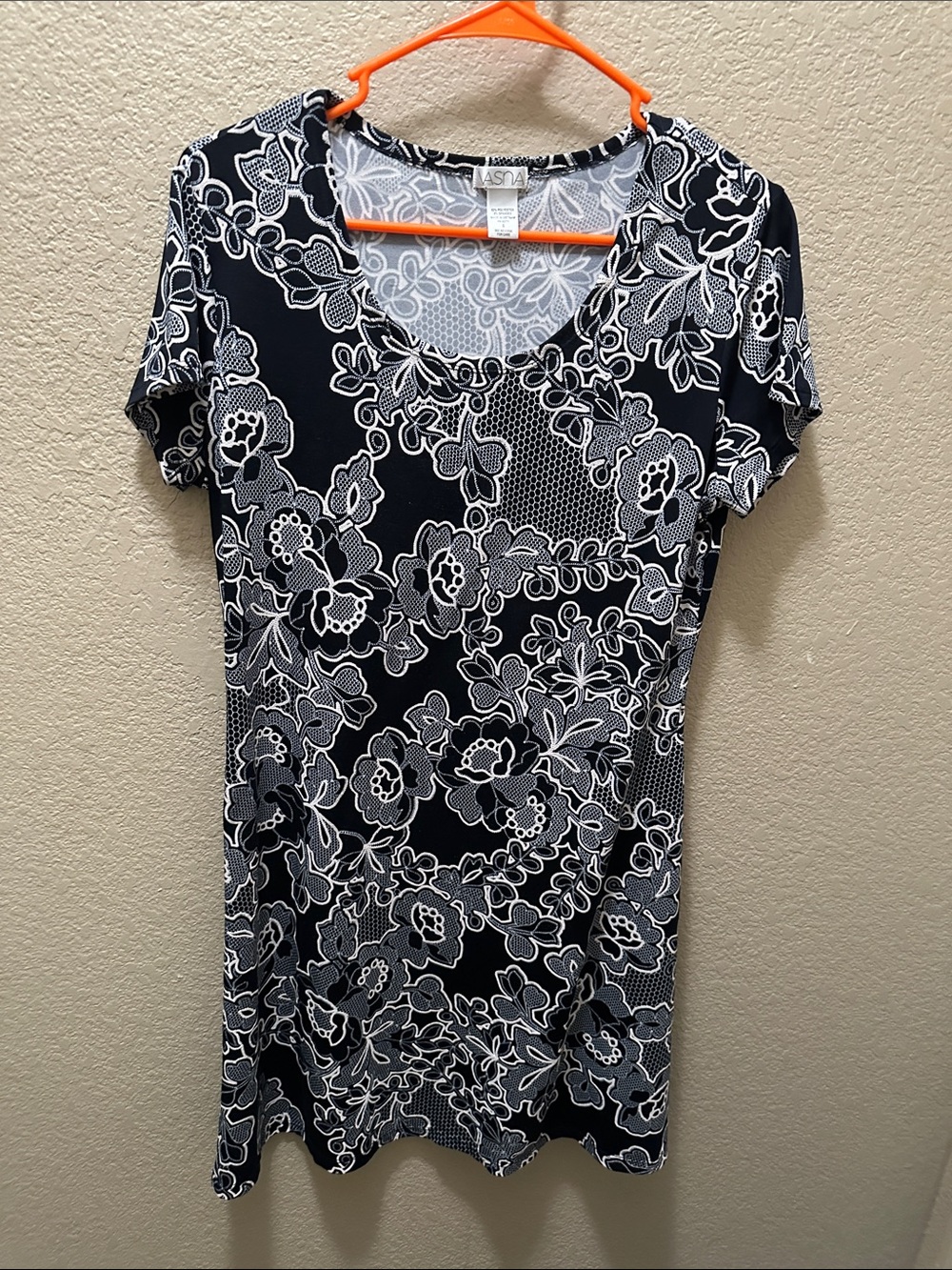 Black & White Floral Scoop Neck Women's Top- or Dress - Stretchy